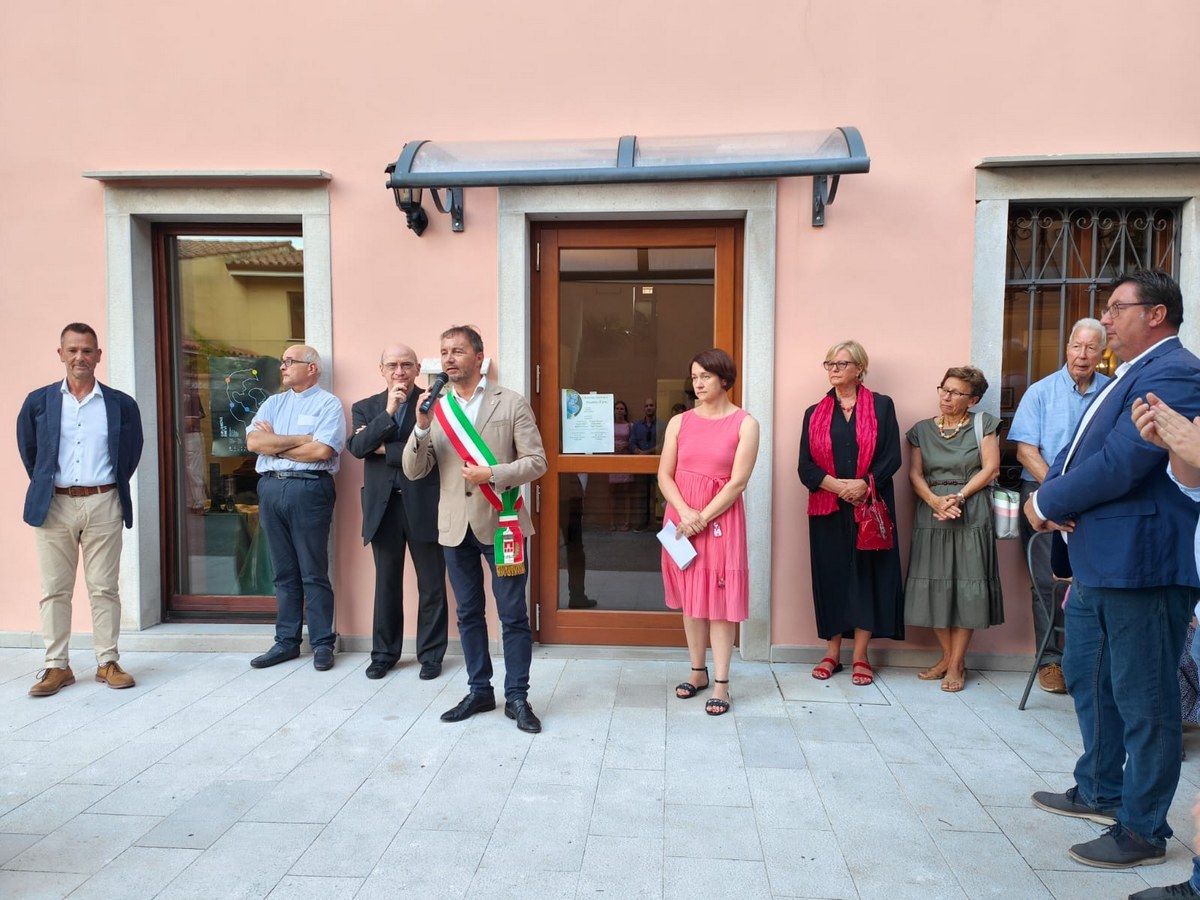 Il sindaco di Duino Aurisina Igor Gabrovec inaugura i festeggiamenti