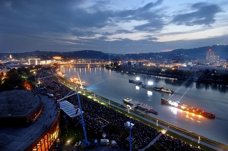 Linz, luci e suoni sul Danubio